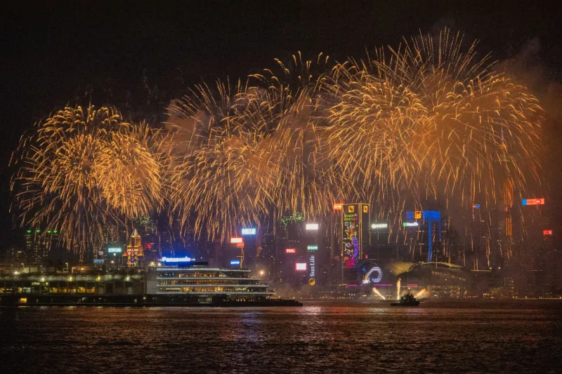海の上で迎える日本の祝日：クルーズ船の中で正月やお花見を祝う、意外と知らない楽しみ方